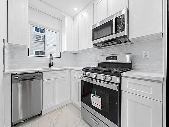 5th image of 611 Beach 66th St Floor 1
