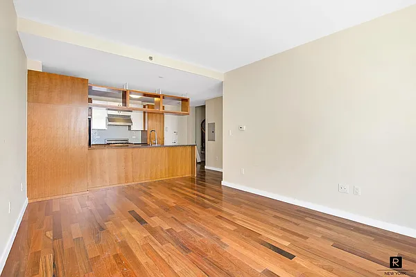 Rented by R New York | media 6
