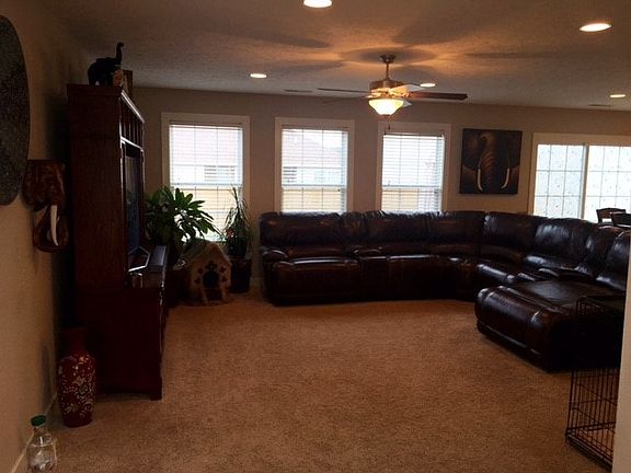 4th image of 1148 Chicory Way