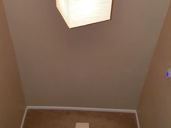 3rd image of 400 Colonial Dr Unit 15