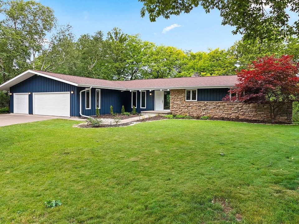 1st image of 1511 N Briarcliff Dr