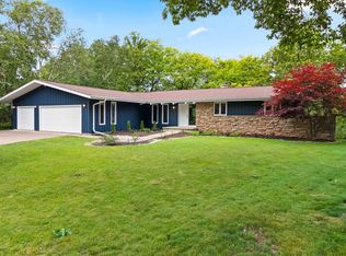 1511 N Briarcliff Dr, Appleton, WI 54915