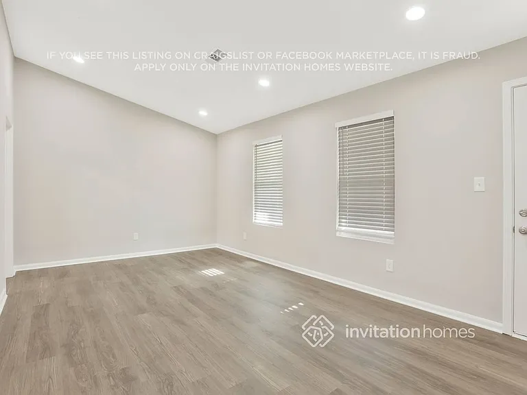 5419 Martins Crossing Rd — Photo 2