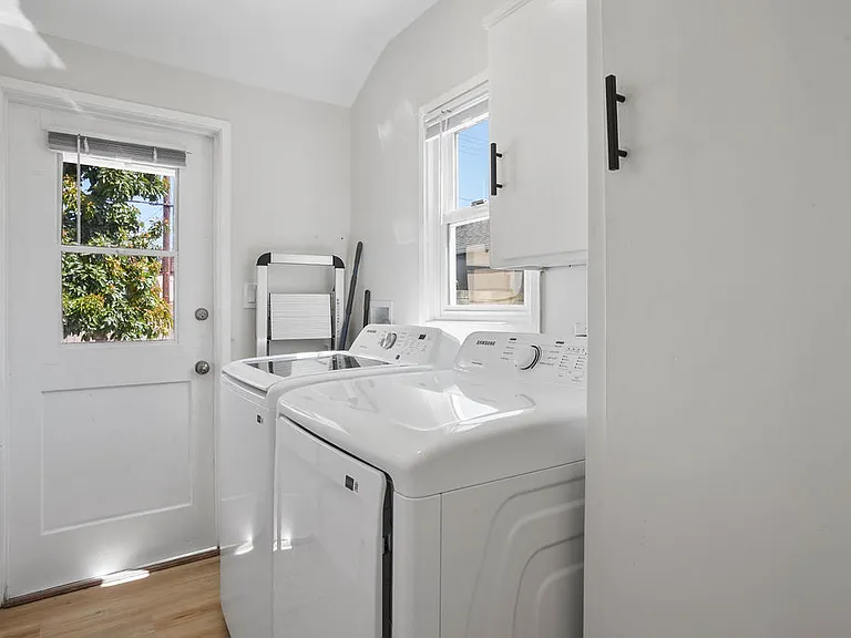 2307 W Verdugo Ave — Photo 19