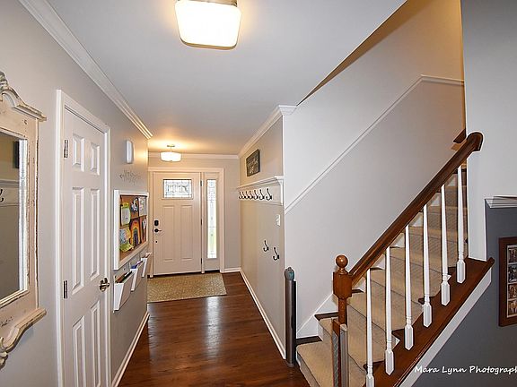4th image of 38W267 Toms Trail Dr