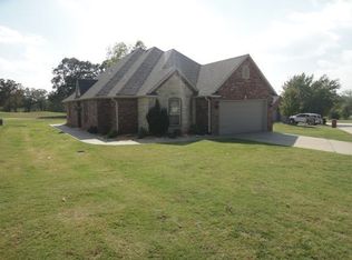 1197 Augusta Ct, Shawnee, OK 74801
