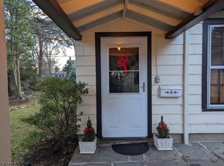 82 Winsor Pl, Glen Ridge, NJ 07028