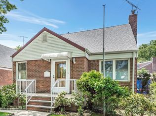 5620 Francis Lewis Blvd, Flushing, NY 11364