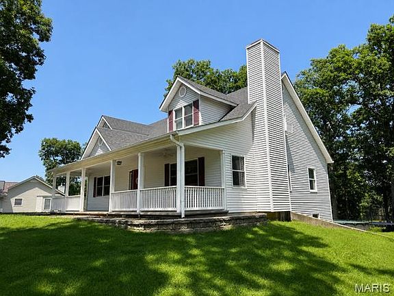 3rd image of 10 Isaac Dr