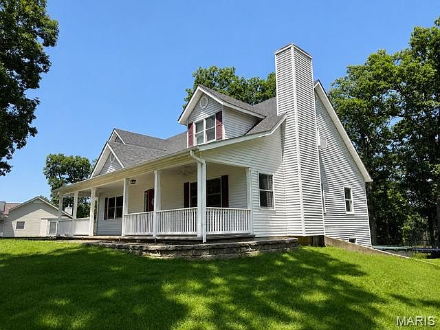 Listing photo 3