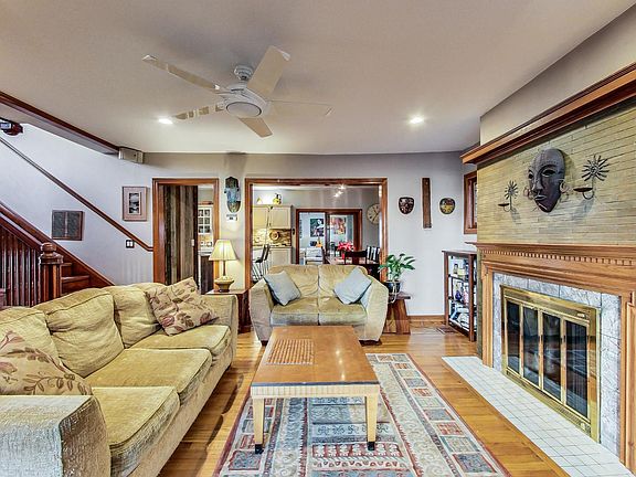 4th image of 4733 N Winthrop Ave