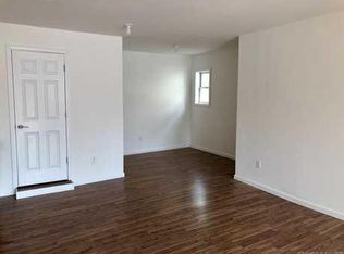 10 Oak St, Bridgeport, CT 06604