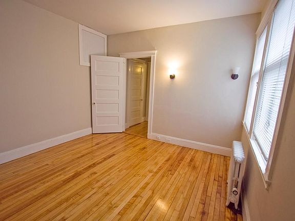Very good sized Bedroom with a Walk-in Closet