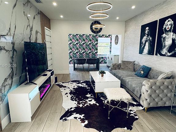 5th image of 1668 SW 20th St #1