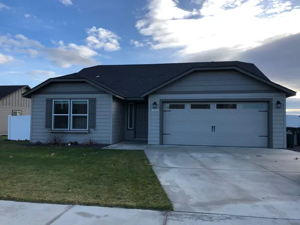 4229 Cove West Dr, Moses Lake, WA 98837