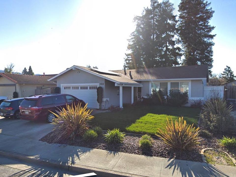 1st image of 17155 Pine Way