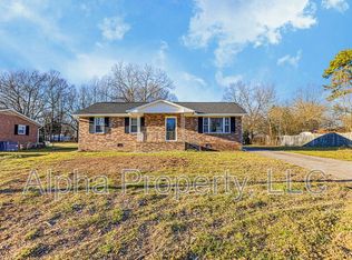 102 Alice St, Fountain Inn, SC 29644