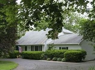 127 S Main St, Hudson, OH 44236