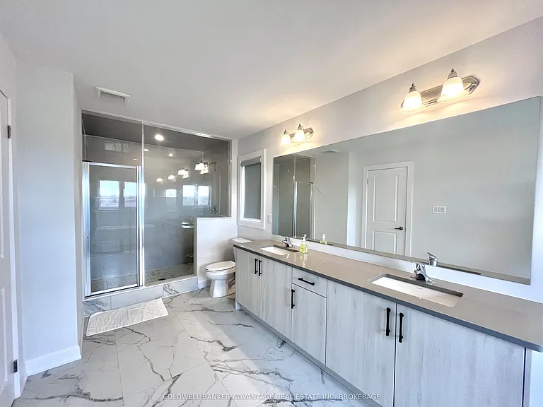 714 Daimler Pkwy — Photo 14