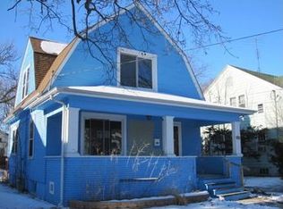 476 S Liberty St, Elgin, IL 60120