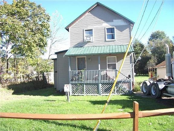 2nd image of 6 Kelsey Ln