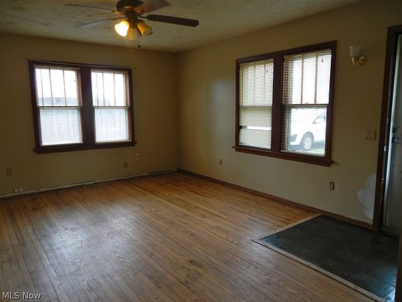 2nd image of 9888 Dupont Dr