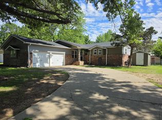 2014 Harvard Ave, Miami, OK 74354