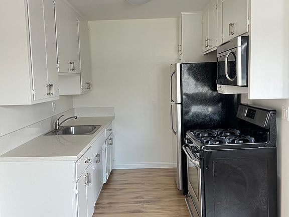 5th image of 12480 Culver Blvd APT 21