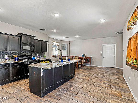 5th image of 2156 Thomas Lackland St