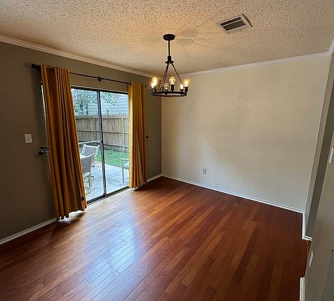 3rd image of 13815 Stone Hollow Dr