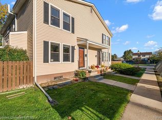 2822 Roundtree Blvd, Ypsilanti, MI 48197