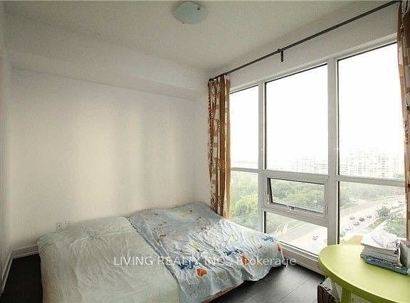 3rd image of 2200 Lakeshore Blvd #1604
