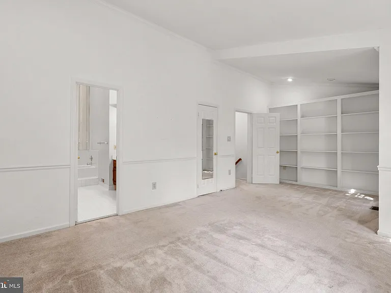 11017 Cedarwood Dr — Photo 17