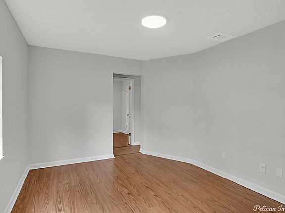 5th image of 255 E Olive St