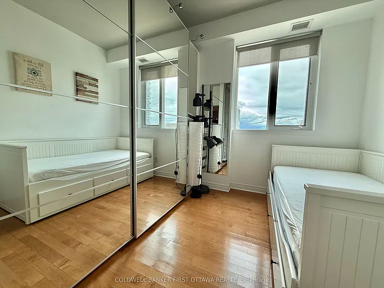 134 York St #1203 — Photo 14