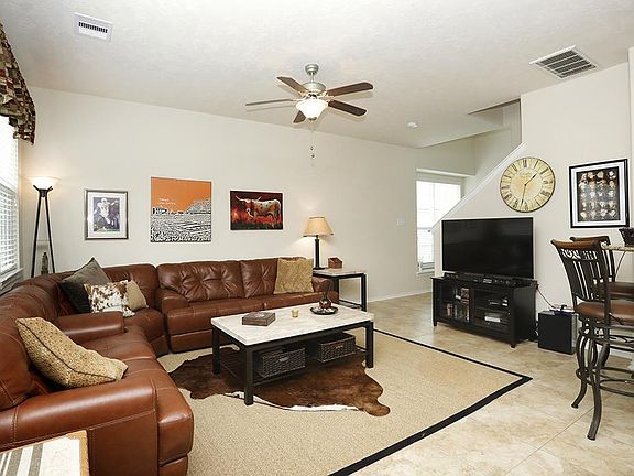 2nd image of 7 Bowerbank Ct