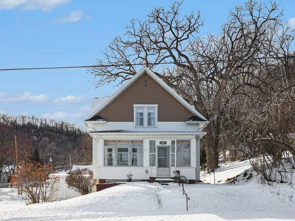 707 E 7th St, Red Wing, MN 55066