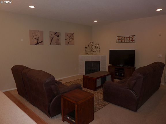 4th image of 6677 SE Austin Dr