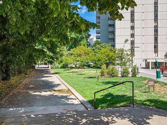 2nd image of 2211 SW 1st Ave Unit 1704