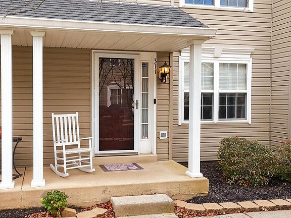 2nd image of 311 Goldenrod Ct