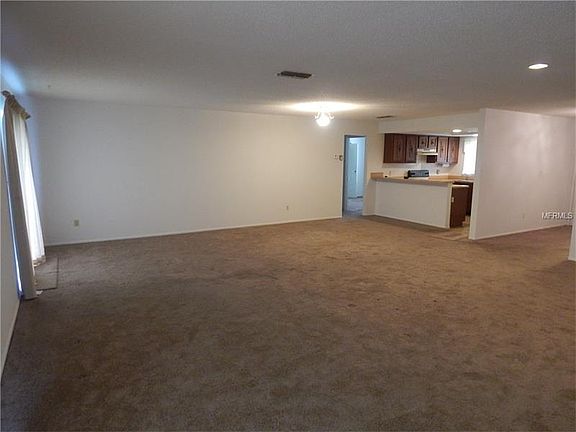 3rd image of 10521 Lazy Lake Dr