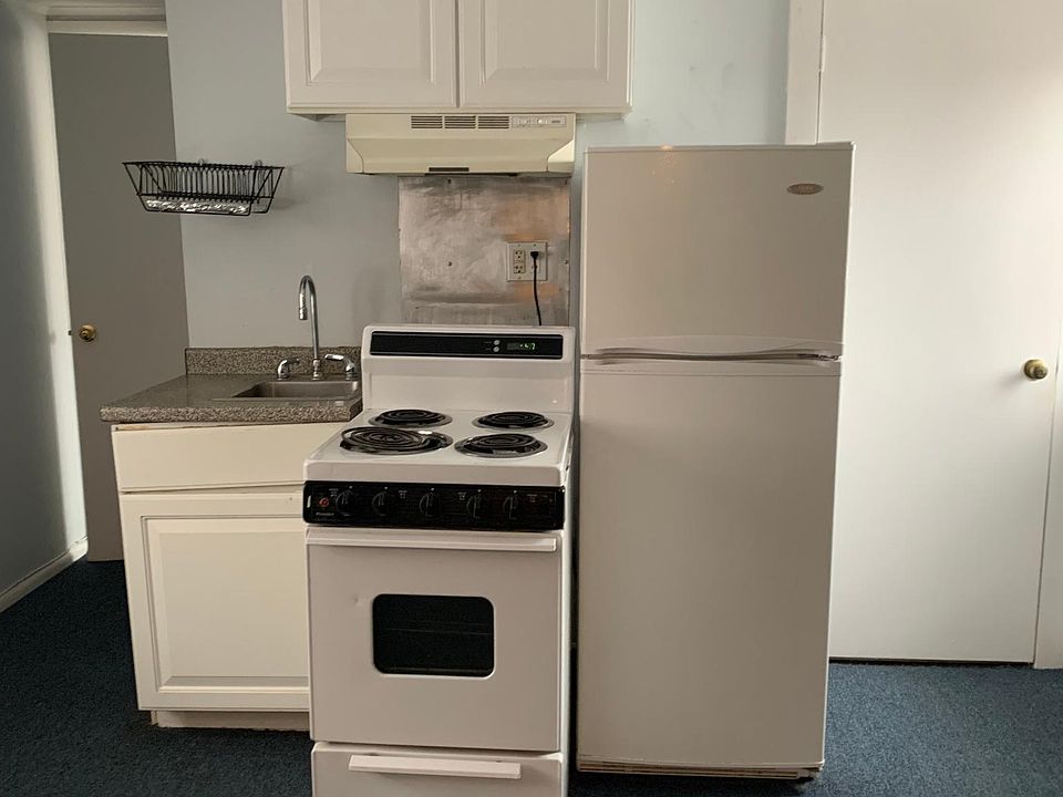 1st image of 17 Summit St