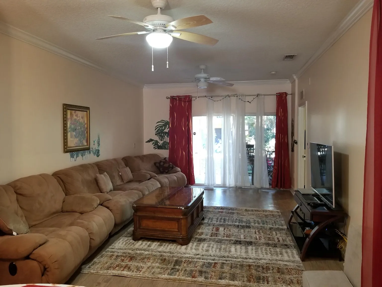 3 bed, 1604 sqft, $2,200 — Photo 3