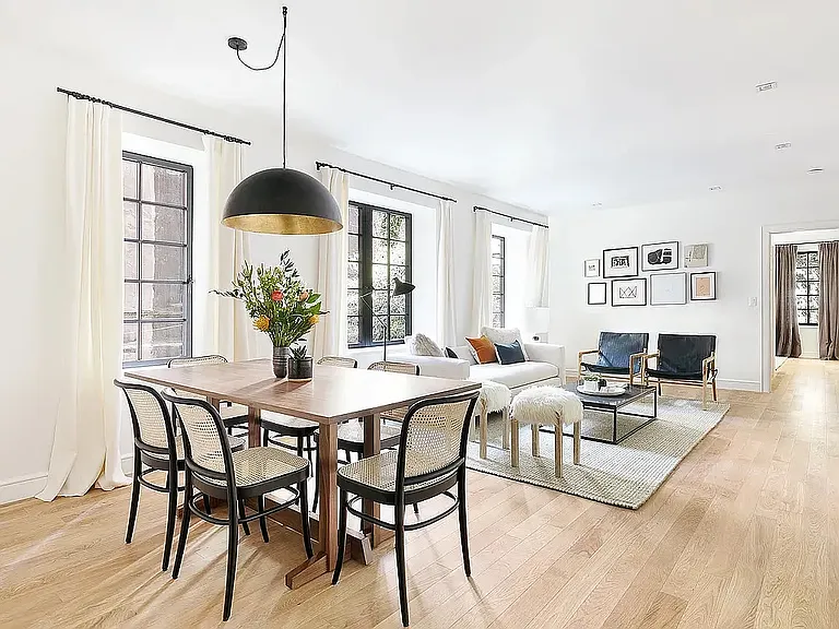 245 E 78th St #4D — Photo 1