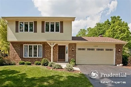 3308 Parkside Dr photo 1