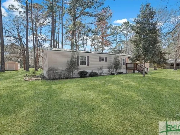 6518 Buchan Road, Pembroke, GA 31321