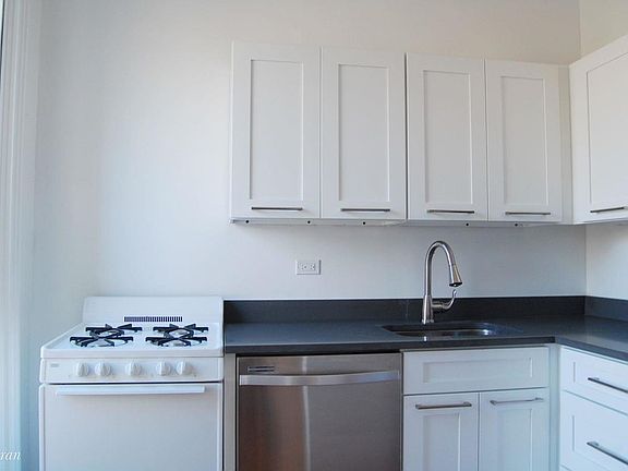 4th image of 864 President St #A4
