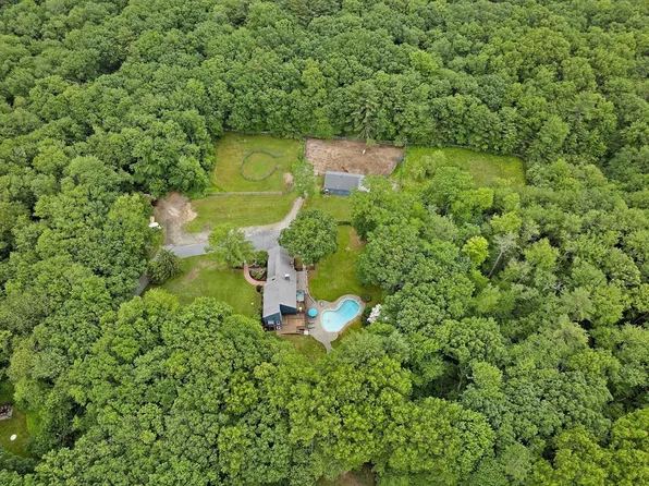 28-28 Pammys Path #R, North Easton, MA 02356
