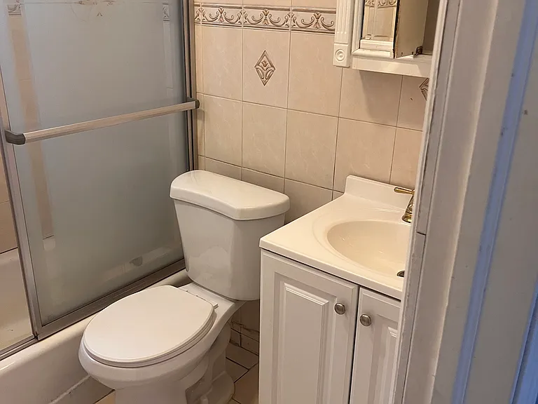 49 Manor Rd #1 — Photo 11