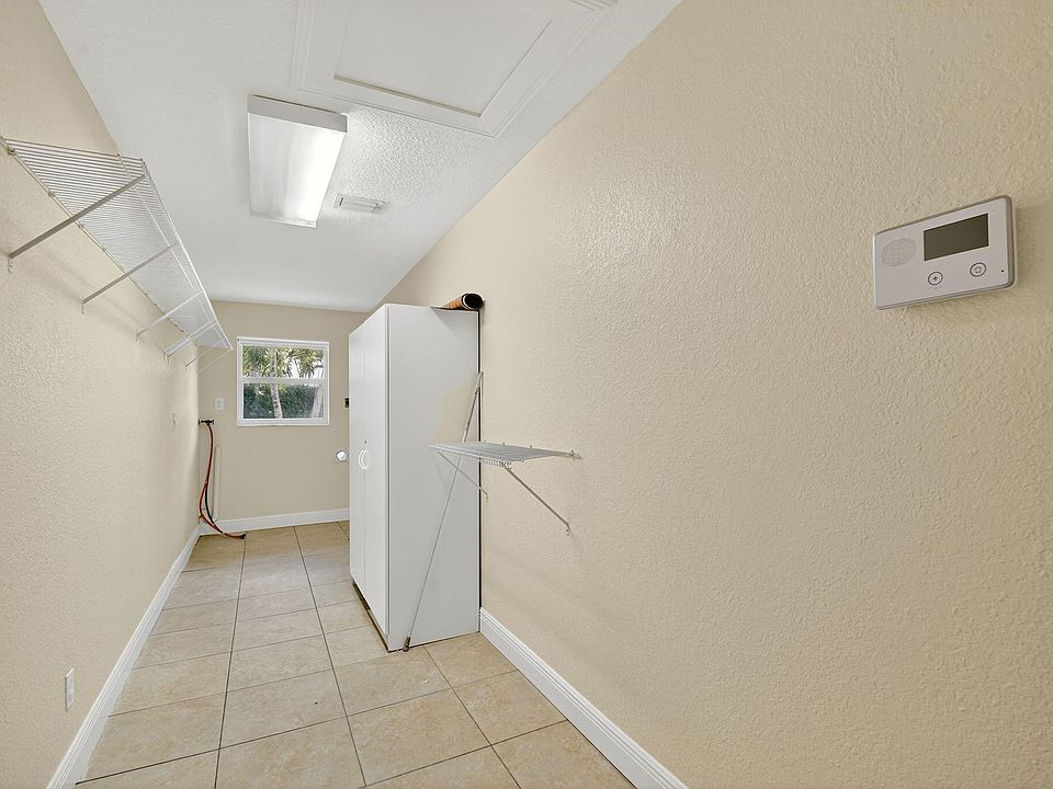 1st image of 3261 Hoylake Road
